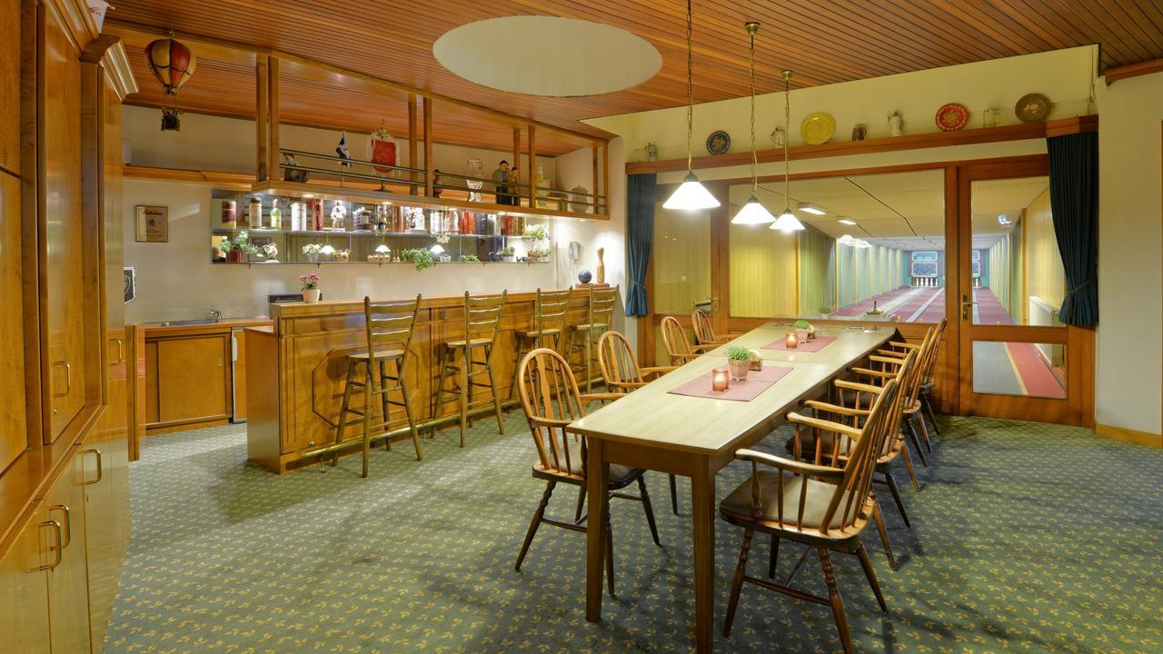 Landhotel Zur Eiche Букстехуде Екстериор снимка