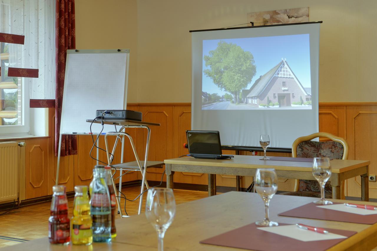 Landhotel Zur Eiche Букстехуде Екстериор снимка