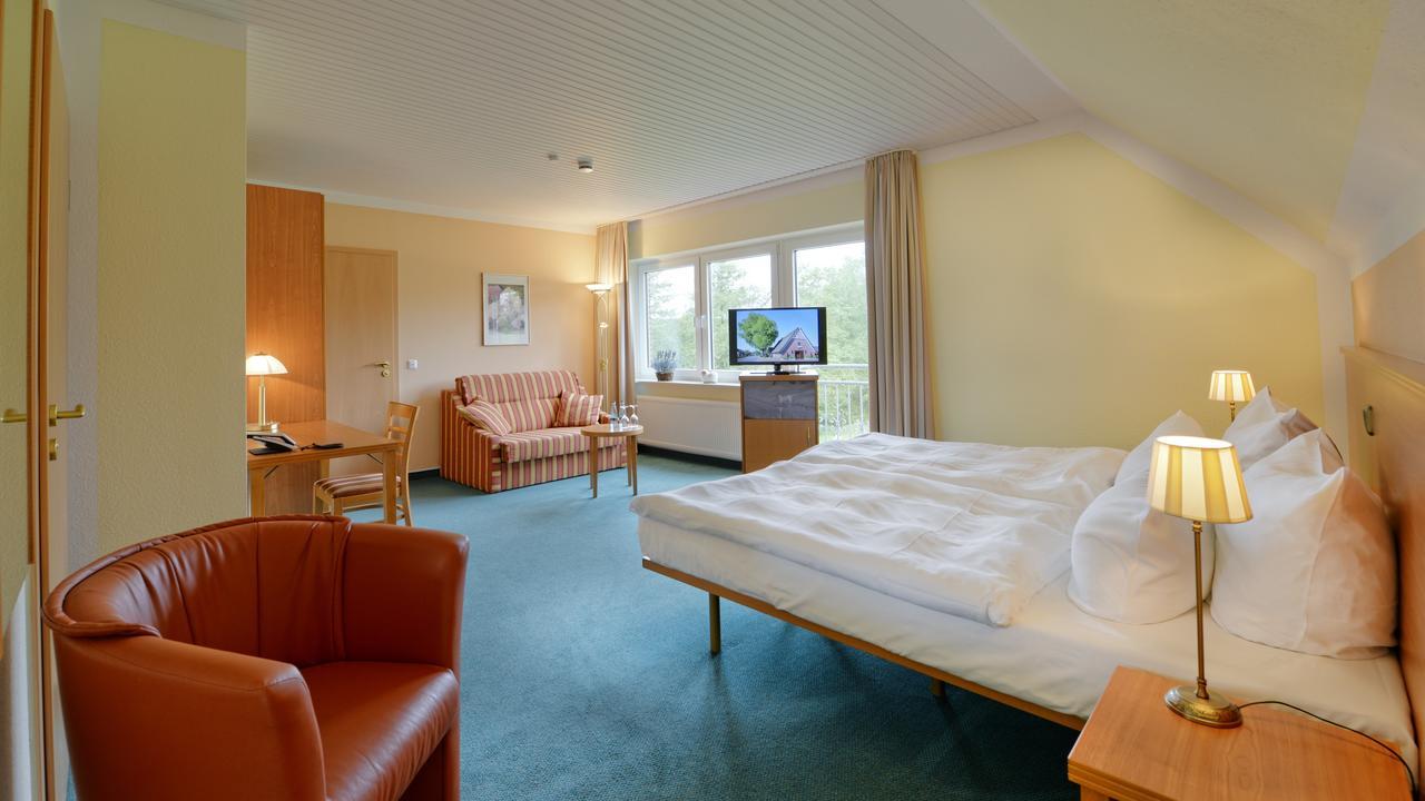Landhotel Zur Eiche Букстехуде Екстериор снимка
