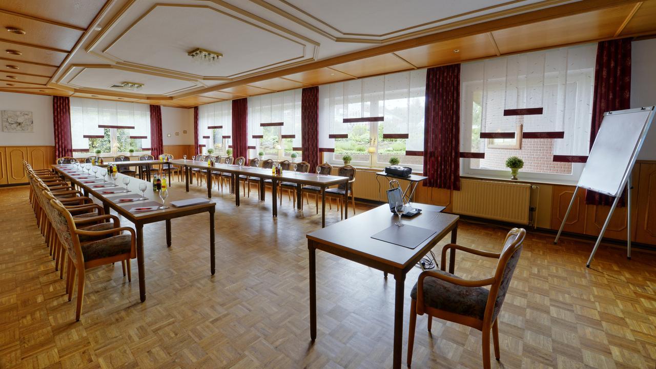 Landhotel Zur Eiche Букстехуде Екстериор снимка