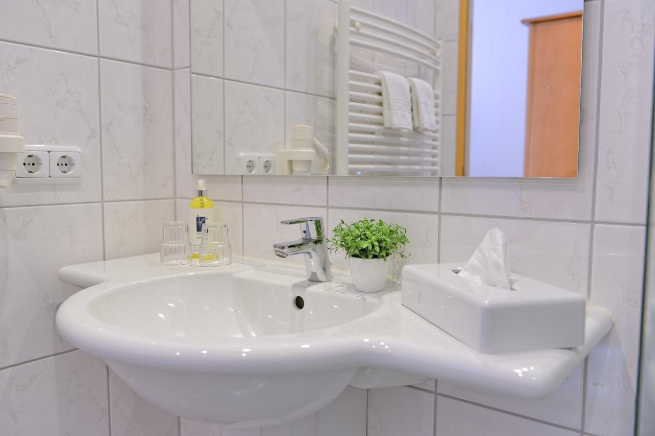 Landhotel Zur Eiche Букстехуде Екстериор снимка